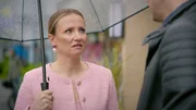 Isabelle (Ania Niedieck) führt Dragan (Florian Thunemann) vor Augen, was er zu verlieren hat, wenn er sich stellt. Isabelle (Ania Niedieck) führt Dragan (Florian Thunemann) vor Augen, was er zu verlieren hat, wenn er sich stellt.