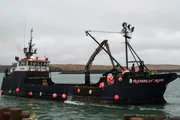 The Ramblin&rsquo; Rose at dock.