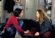 ARD ROTE ROSEN FOLGE 1889, am Freitag (23.01.15) um 14:10 Uhr im ERSTEN. Nathalie (Lara Maria Wichels, r.) staunt: Eliane (Samantha Viana, l.) hat sich die komplette Vorlesung, einschließlich der Formeln, gemerkt. ARD ROTE ROSEN FOLGE 1889, am Freitag (23.01.15) um 14:10 Uhr im ERSTEN. Nathalie (Lara Maria Wichels, r.) staunt: Eliane (Samantha Viana, l.) hat sich die komplette Vorlesung, einschließlich der Formeln, gemerkt.