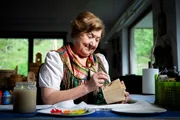 Malerin und Restauratorin Maria Mlečnik-Olinowetz