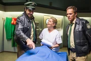 L-R: Johannes Staller (Helmfried von L&uuml;ttichau), Dr. Anja Licht (Karin Thaler) und Franz Hubert (Christian Tramitz)