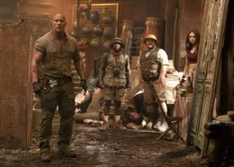 Dwayne &sbquo;The Rock&lsquo; Johnson (Spencer / &sbquo;Dr. Smolder Bravestone&lsquo;), Kevin Hart (Anthony &sbquo;Fridge&lsquo; Johnson / &sbquo;Moose Finbar&lsquo;), Jack Black (Bethany / &sbquo;Professor Shelly Oberon&lsquo;), Karen Gillan (Martha / &sbquo;Ruby Roundhouse&lsquo;).
