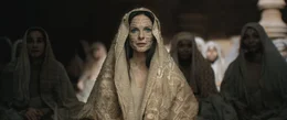 Rebecca Ferguson (Lady Jessica Atreides).