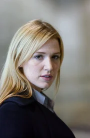 Samantha Spade (Poppy Montgomery)    +++