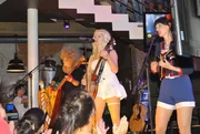Die Band "Katzenjammer" gibt ein Konzert im Mauerwerk. Die Band "Katzenjammer" gibt ein Konzert im Mauerwerk.