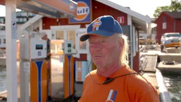 Bei ihm legen sie alle an - Peter Wikstr&ouml;m versorgt mit seiner Tankstelle in Vaxholm die gr&ouml;&szlig;ten Yachten und die kleinsten Motorboote.