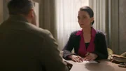 Ben (J&ouml;rg Rohde) ringt mit sich, ob er f&uuml;r Richards Verm&auml;chtnis auf die dunkle Seite wechseln darf. Rechts Simone (Tatjana Clasing)