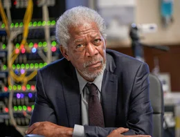 Prof. Norman (Morgan Freeman).