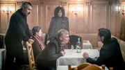 Matthi (Robert Stadlober, 3.v.re.) im Gespräch mit Prochazka (Stipe Erceg, re.), Benedikt (Markus Spisser), Maria (Maria Hofstätter) und Toni (Katrin Lux) hören angespannt zu. Matthi (Robert Stadlober, 3.v.re.) im Gespräch mit Prochazka (Stipe Erceg, re.), Benedikt (Markus Spisser), Maria (Maria Hofstätter) und Toni (Katrin Lux) hören angespannt zu.