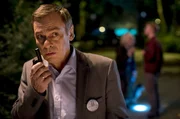 SENDER: ARD - SENDETITEL: Tatort: Wacht am Rhein - UNTERTITEL:  - CAPTION:  ARD/WDR TATORT: WACHT AM RHEIN, Autor: J&uuml;rgen Werner, Regie: Sebastian Ko, am Sonntag (15.01.17) um 20:15 Uhr im ERSTEN..Dieter Gottschalk (Sylvester Groth) f&uuml;hrt das Kommando bei der B&uuml;rgerwehr "Wacht am Rhein". Die n&auml;chtlichen Patrouillen sind gut organisiert..&copy; WDR/Thomas Kost, honorarfrei - Verwendung gem&auml;&szlig; der AGB im engen inhaltlichen, redaktionellen Zusammenhang mit genannter WDR-Sendung bei Nennung "Bild: WDR/Thomas Kost" (S2). WDR Presse und Information/Bildkommunikation, K&ouml;ln, Tel: 0221/220 -7132 oder -7133, Fax: -777132, bildkommunikation@wdr.de