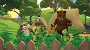 Franklin und B&auml;r freuen sich schon sehr darauf, mit ihren Freunden am Baumhaus weiter zu bauen. Allerdings m&uuml;ssen sie ausgerechnet an diesem Nachmittag auf ihre kleinen Schwestern aufpassen.