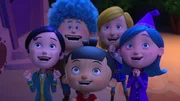 Die Freunde Sophia (l.), Luzio (2.v.l.), Pinocchio (M.), Prinz (2.v.r.) und Betulla (r.) haben im Haus der Hexe ein Feuerwerk zusammengebraut, das sie jetzt bestaunen. Die Freunde Sophia (l.), Luzio (2.v.l.), Pinocchio (M.), Prinz (2.v.r.) und Betulla (r.) haben im Haus der Hexe ein Feuerwerk zusammengebraut, das sie jetzt bestaunen.