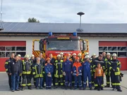 Von rechts: Schmidt Max, Hans-Peter Binder und Julian Binder von der Freiwilligen Feuerwehr Hofkirchen.; Von links: Julian Binder und Hans-Peter Binder von der Freiwilligen Feuerwehr Hofkirchen.; Schmidt Max in Feuerwehrmontur.; Gruppenfoto der Freiwilligen Feuerwehr Hofkirchen. Von rechts: Schmidt Max, Hans-Peter Binder und Julian Binder von der Freiwilligen Feuerwehr Hofkirchen.; Von links: Julian Binder und Hans-Peter Binder von der Freiwilligen Feuerwehr Hofkirchen.; Schmidt Max in Feuerwehrmontur.; Gruppenfoto der Freiwilligen Feuerwehr Hofkirchen.