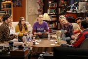 Die Liebe und die Suche nach dem perfekten Hochzeitstag beschäftigen (v.l.n.r.) Howard (Simon Helberg), Bernadette (Melissa Rauch), Amy (Mayim Bialik), Sheldon (Jim Parsons), Penny (Kaley Cuoco), Leonard (Johnny Galecki) und Raj (Kunal Nayyar) ... Die Liebe und die Suche nach dem perfekten Hochzeitstag beschäftigen (v.l.n.r.) Howard (Simon Helberg), Bernadette (Melissa Rauch), Amy (Mayim Bialik), Sheldon (Jim Parsons), Penny (Kaley Cuoco), Leonard (Johnny Galecki) und Raj (Kunal Nayyar) ...