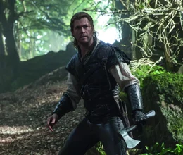 The Huntsman Eric (Chris Hemsworth)