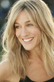 Sie heuchelt Liebe, um den m&auml;nnlichen Nesthocker zum Wohnungswechsel zu bewegen: Paula (Sarah Jessica Parker), die professionelle "Ausziehhilfe" ...