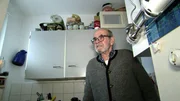 Der ehemalige Landschaftsarchitekt Hansi kann von seiner Rente kaum leben. Der ehemalige Landschaftsarchitekt Hansi kann von seiner Rente kaum leben.