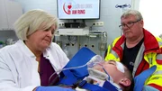 Ein schwerverletzter Fu&szlig;g&auml;nger wird in die Klinik gebracht und stellt die &Auml;rzte vor eine Herausforderung.