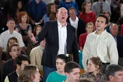 Bill Lewis (David Koechner, M.); Barry Goldberg (Troy Gentile, r.)