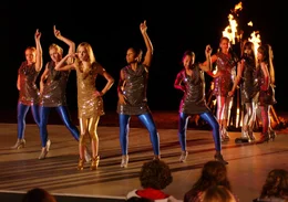 MEAGHAN JETTE MARTIN, DANCERS, JASMINE RICHARDS, DEMI LOVATO, ANNA MARIA PEREZ DE TAGLE