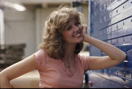 Chris Hargenson (Nancy Allen)
