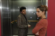 Während Nina (Maria Wedig, r.) das Interview gibt, wird Luca (Manuel Cortez, l.) klar, wie unrecht er ihr mit seiner Aussage getan hat. Als Nina im Gespräch mit Natascha die Nerven verliert und davonlaufen will, ist Luca für sie da ... Während Nina (Maria Wedig, r.) das Interview gibt, wird Luca (Manuel Cortez, l.) klar, wie unrecht er ihr mit seiner Aussage getan hat. Als Nina im Gespräch mit Natascha die Nerven verliert und davonlaufen will, ist Luca für sie da ...
