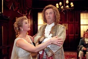 Nina Franoszek (Andrea Paul), Peter Roggisch (Friedrich Maria Walther). Nina Franoszek (Andrea Paul), Peter Roggisch (Friedrich Maria Walther).