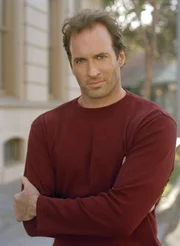 Scott Patterson als Luke Danes. Scott Patterson als Luke Danes.