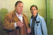 Im Bild: Ottfried Fischer (Gottfried Engel), Julia Bremermann (Christine Petersen).