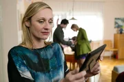 Sonja (Barbara Sotelsek) erinnert sich an ihre glückliche Vergangenheit. Sonja (Barbara Sotelsek) erinnert sich an ihre glückliche Vergangenheit.