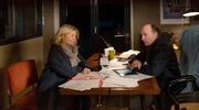 Berg voller Arbeit: Die Anwälte Isa von Brede (Sabine Postel, l.) und Markus Gellert (Herbert Knaup, r.) bleiben, dick eingepackt, wieder länger im Büro. Berg voller Arbeit: Die Anwälte Isa von Brede (Sabine Postel, l.) und Markus Gellert (Herbert Knaup, r.) bleiben, dick eingepackt, wieder länger im Büro.