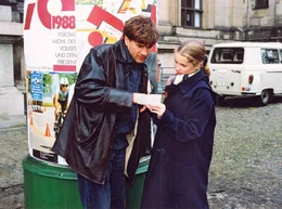 Lilly (Cornelia Gr&ouml;schel) und Pascal (Daniel Morgenroth) haben die Stelle von Rita und Jochen gefunden.
