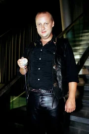 Martin Weinek (Fritz Kunz). Martin Weinek (Fritz Kunz).