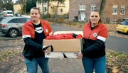 Mit "Nordkurve karitativ" engagieren sich Oliver "Wuppi" Willutzki und Michelle Riek von der Nordkurve 12 in Leverkusen seit vielen Jahren im sozialen Bereich. Mit "Nordkurve karitativ" engagieren sich Oliver "Wuppi" Willutzki und Michelle Riek von der Nordkurve 12 in Leverkusen seit vielen Jahren im sozialen Bereich.