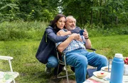 Maja (Bettina Zimmermann) und ihr Vater Bernd (Wolfgang Stumph) versöhnen sich über die gemeinsame Trauer. Maja (Bettina Zimmermann) und ihr Vater Bernd (Wolfgang Stumph) versöhnen sich über die gemeinsame Trauer.