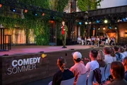 Gastgeber und Comedian Till Reiners beim "ZDF Comedy Sommer"