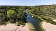 Schlängelt sich durch ein Biosphärenreservat: Die Kamtschija ist der längste Fluss der Balkaninsel, der ins Schwarze Meer mündet. Sie wird auch als „Amazonas Bulgariens“ bezeichnet. Schlängelt sich durch ein Biosphärenreservat: Die Kamtschija ist der längste Fluss der Balkaninsel, der ins Schwarze Meer mündet. Sie wird auch als „Amazonas Bulgariens“ bezeichnet.