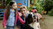 Ein Baby wird erwartet! Fritz Fuchs (Guido Hammesfahr) lenkt Minoo (Katerina Gehrckens) mit Hilfe von Hund Keks ab, während ihre Mutter im Krankenhaus ein Geschwisterchen zur Welt bringt. Ein Baby wird erwartet! Fritz Fuchs (Guido Hammesfahr) lenkt Minoo (Katerina Gehrckens) mit Hilfe von Hund Keks ab, während ihre Mutter im Krankenhaus ein Geschwisterchen zur Welt bringt.