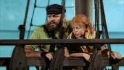 Endlich wieder zusammen: Pippi Langstrumpf (Inger Nilsson) und ihr Vater (Beppe Wolgers).