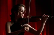 Die 14-j&auml;hrige Violinistin Natasha Tzetcovich (Elizabeth Rice) verschwindet.