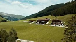 Hof Aue, Madseit, Tuxertal - Familie Frankhauser.