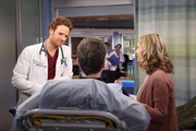 (l-r) Nick Gehlfuss als Will Halstead, Ali Hillis als Vickie (l-r) Nick Gehlfuss als Will Halstead, Ali Hillis als Vickie