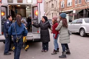 (l-r) Epatha Merkerson als Sharon Goodwin, Danielle Vega als Paola Rivera, Marlyne Barrett als Maggie Lockwood