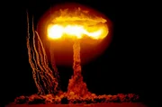 Atombombentest auf der Nevada Test Side, 1953. Atombombentest auf der Nevada Test Side, 1953.