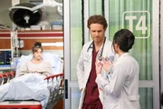 (l-r) Galilea La Silva als Maria, Nick Gehlfuss als Will Halstead, Lilah Richcreek Estrada als Nellie Cuevas (l-r) Galilea La Silva als Maria, Nick Gehlfuss als Will Halstead, Lilah Richcreek Estrada als Nellie Cuevas
