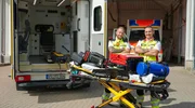Sicherheit für die Kaiserbäder: Die Notfallsanitäter Martin Lüdtke (links) und Arne Renz einsatzbereit auf Usedom. Sicherheit für die Kaiserbäder: Die Notfallsanitäter Martin Lüdtke (links) und Arne Renz einsatzbereit auf Usedom.
