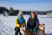 Anna Hones und ihre Tochter Annie machen eisige Temperaturen nichts aus.