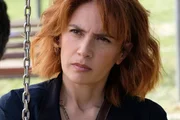 Sara (Maya Sansa, r.) ist besorgt &uuml;ber Valerios (Alessandro Gassmann, l.) Pl&auml;ne.