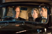 v.l. Geordie Keating (Robson Green), Maud Sutton (Penny Layden) und Sidney Chambers (James Norton) v.l. Geordie Keating (Robson Green), Maud Sutton (Penny Layden) und Sidney Chambers (James Norton)