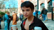 Alma (Carmen Kassovitz)